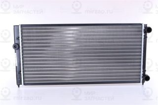 Радиатор охлаждения двигателя NISSENS 651931