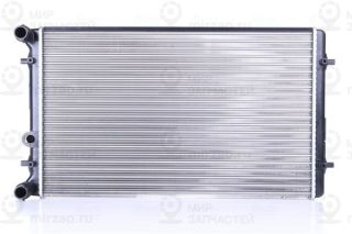 Радиатор охлаждения двигателя NISSENS 652011