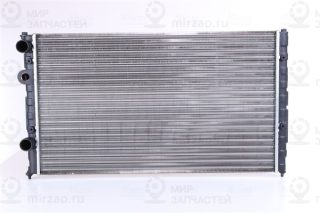 Радиатор охлаждения двигателя NISSENS 652451
