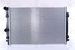 Радиатор охлаждения двигателя NISSENS 65304