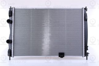 Радиатор охлаждения двигателя NISSENS 67361