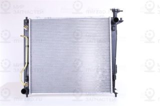 Радиатор охлаждения двигателя NISSENS 67465