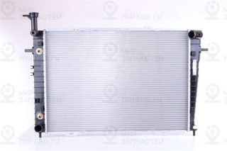 Радиатор охлаждения двигателя NISSENS 67479