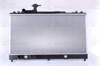 Радиатор охлаждения двигателя NISSENS 68550