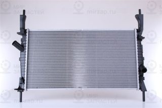 Радиатор охлаждения двигателя NISSENS 69225