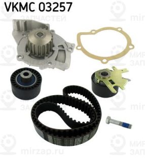 Насос водяной + комплект зубчатого ремня SKF VKMC03257