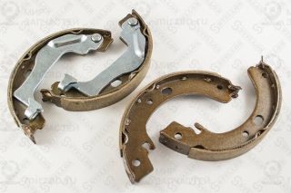 Комплект тормозных колодок STELLOX 000497SX