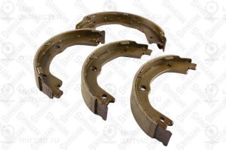 Комплект тормозных колодок STELLOX 000606SX