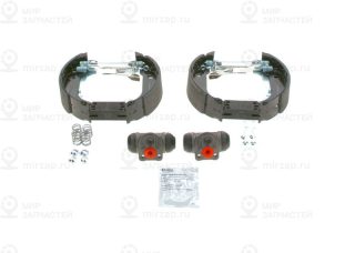 Комплект тормозных колодок BOSCH 0204114073
