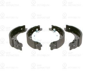Комплект тормозных колодок BOSCH 0986487746