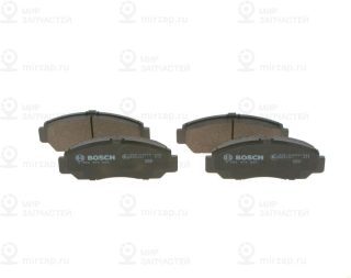 Комплект тормозных колодок (дисковый тормоз) BOSCH 0986494884