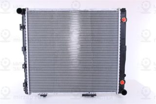 Радиатор охлаждения двигателя NISSENS 62698A