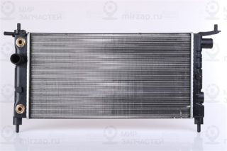 Радиатор охлаждения двигателя NISSENS 63284
