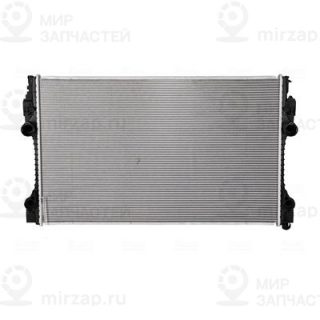 Радиатор охлаждения двигателя NISSENS 63779