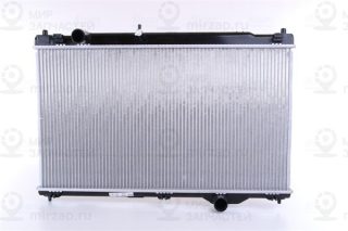 Радиатор охлаждения двигателя NISSENS 646856