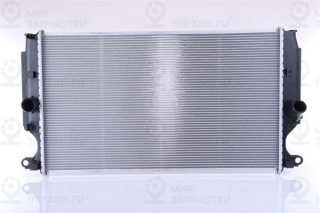 Радиатор охлаждения двигателя NISSENS 64693