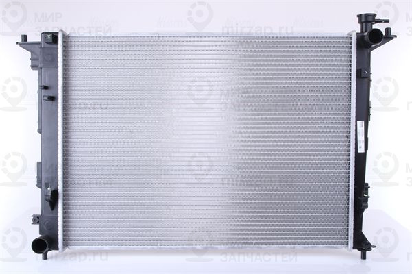 Радиатор, охлаждение двигателя NISSENS 675018
