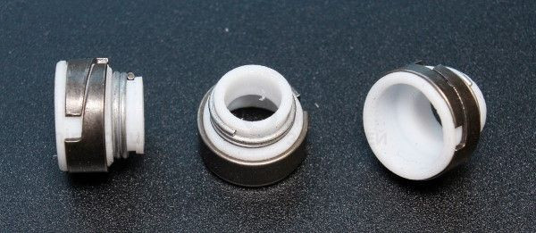 Запчасть ELRING 763802