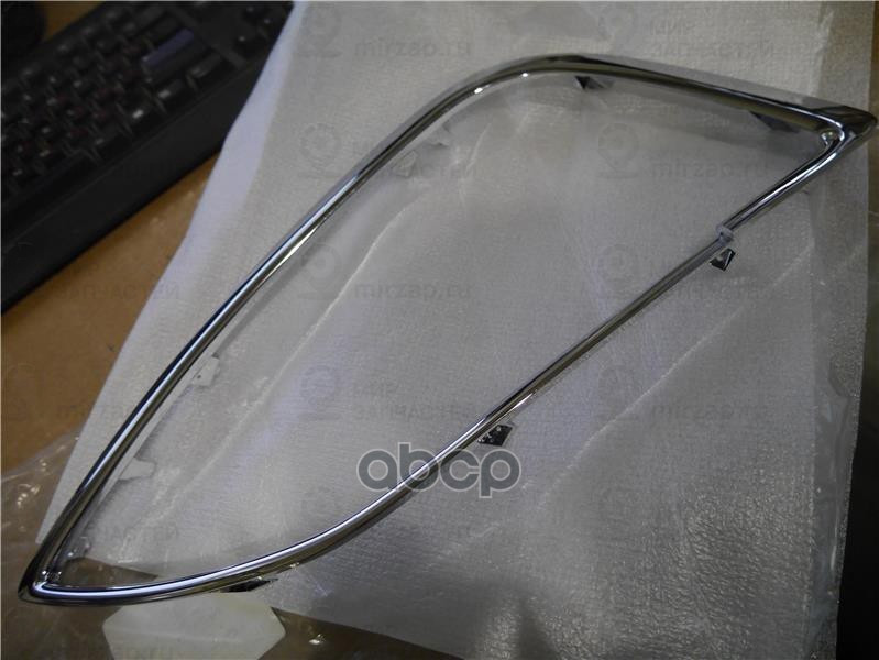 молдинг бампера
 HYUNDAI 865812Y000