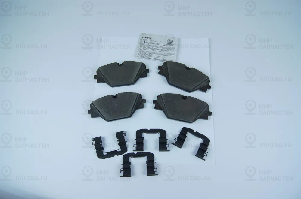 К-Т ЗАДНИХ КОЛОДОК 3.0, 4.4 LAND ROVER LR156904