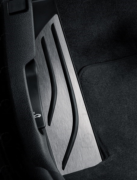 Упор для ног, нержавеющая сталь
 BMW 51472351267