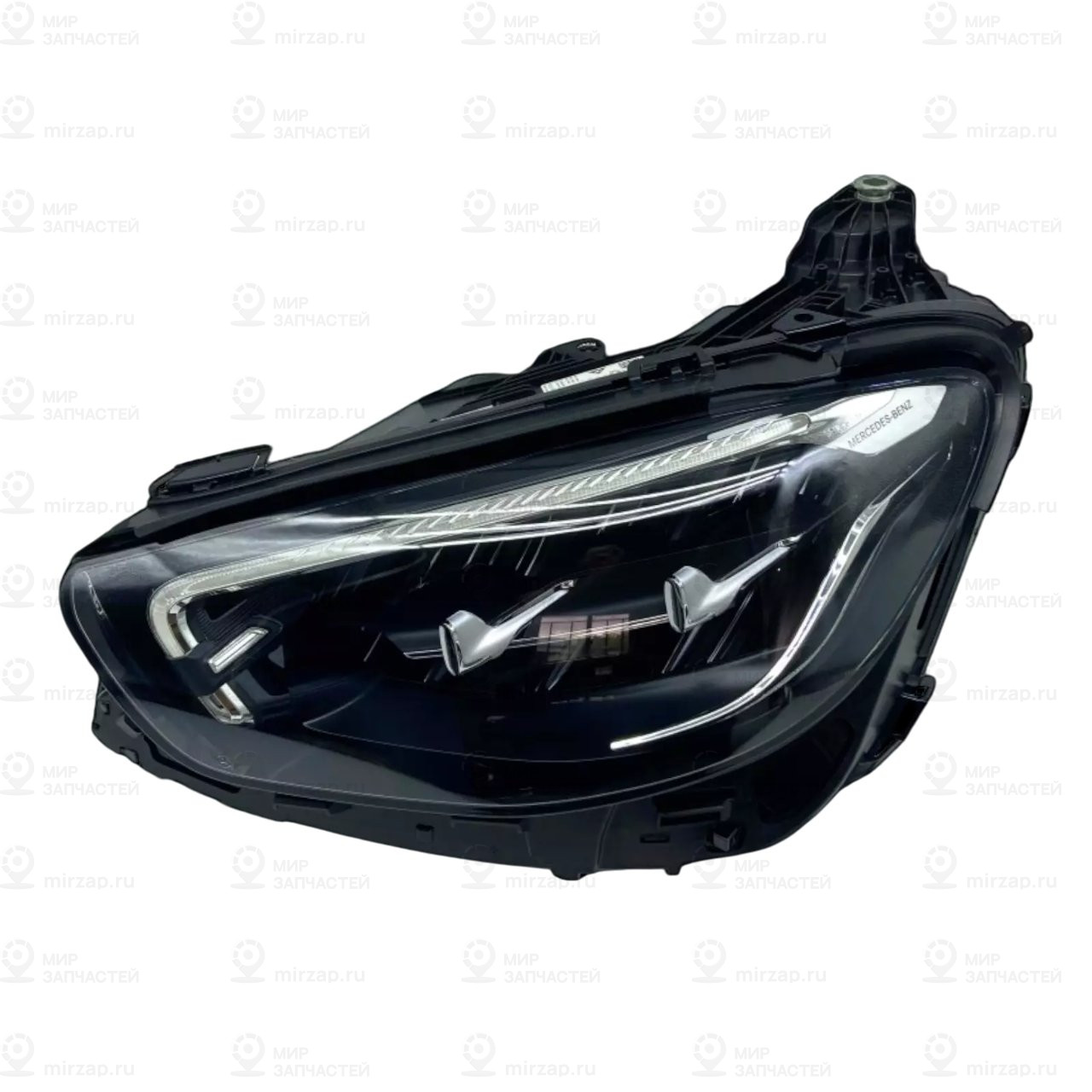 Запчасть Mercedes-Benz A2139066308