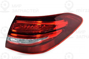 Leuchtenkombin.
 Mercedes-Benz A2139067700