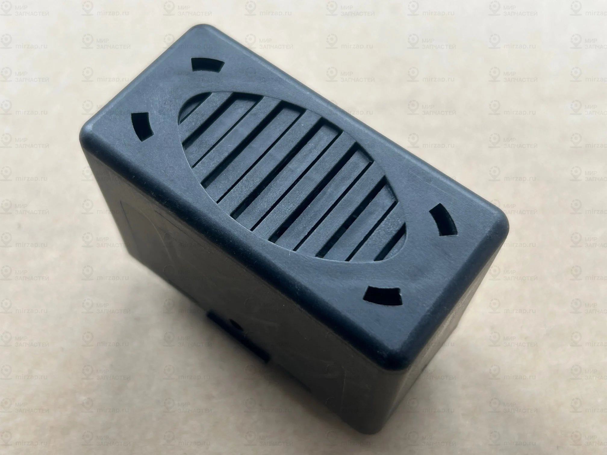 Гонг
 BMW 65811377810