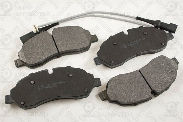Комплект тормозных колодок, дисковый тормоз STELLOX 000685BSX