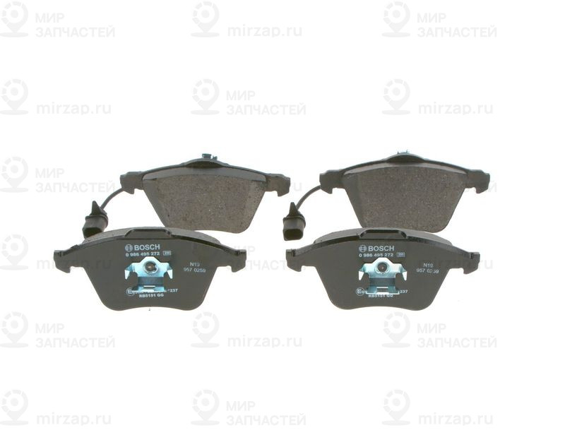 Комплект тормозных колодок, дисковый тормоз BOSCH 0986495272