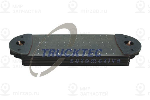 Радиатор масла двигателя TRUCKTEC AUTOMOTIVE 0318011