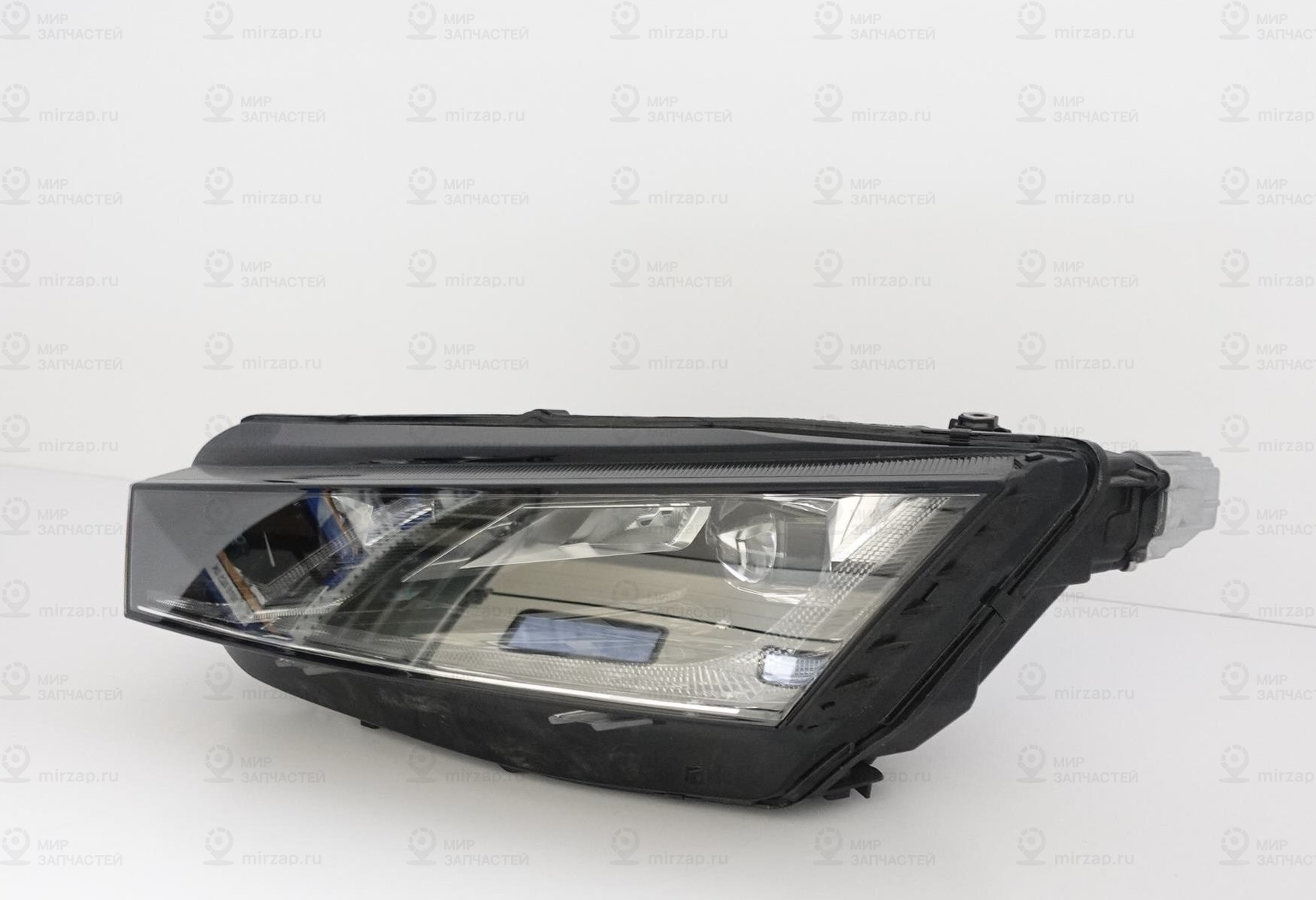 Светодиодные Фары
 VAG 5E4941015