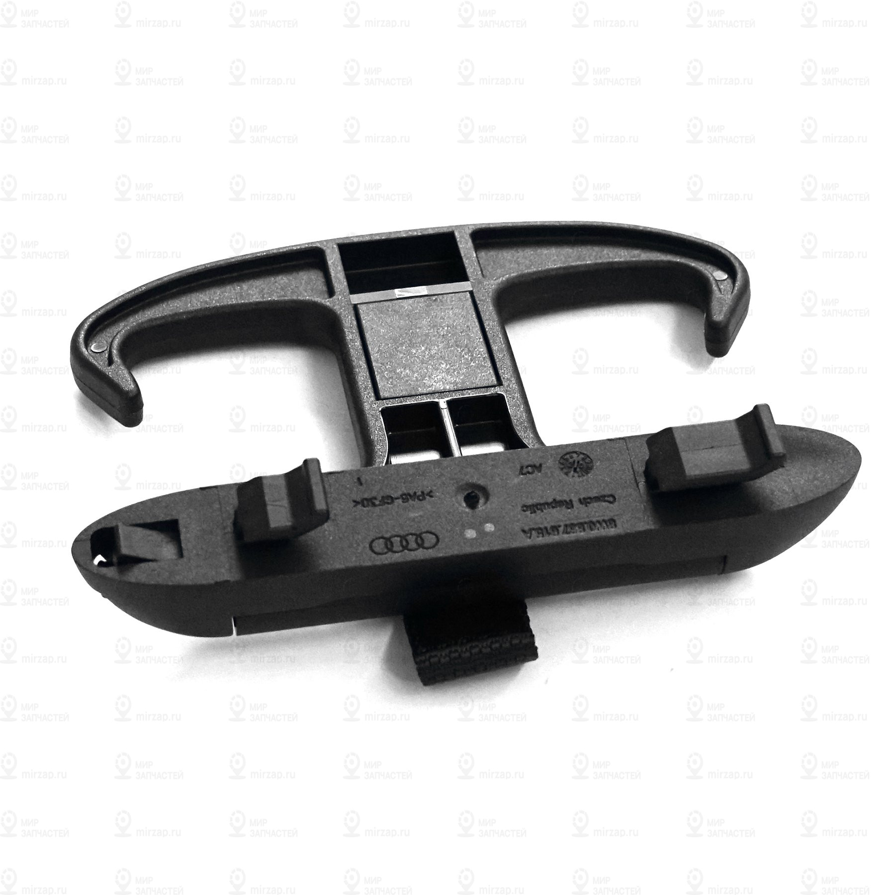 Крепление
 VAG 8W0867615A