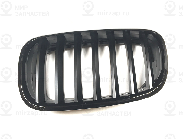 Решетка радиатора черная левая BMW 51712150247